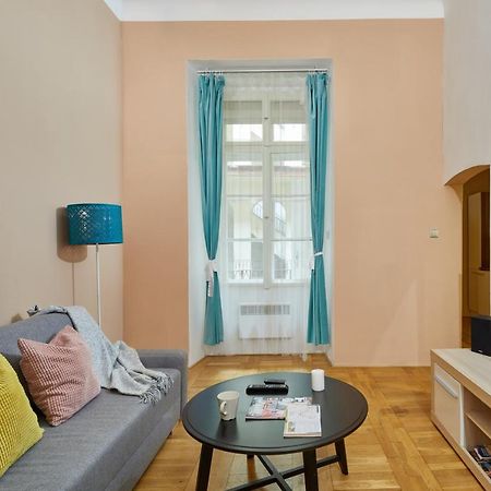 Prague Days - Cozy Flat In The Old Town Apartman Kültér fotó